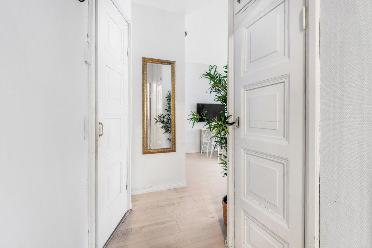 Wehost Modern Scandinavian Studio In Trendy Kallio Helsinki Exterior foto