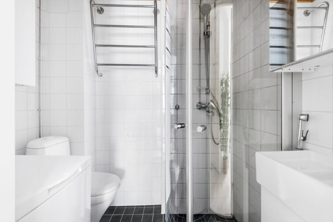 Wehost Modern Scandinavian Studio In Trendy Kallio Helsinki Exterior foto